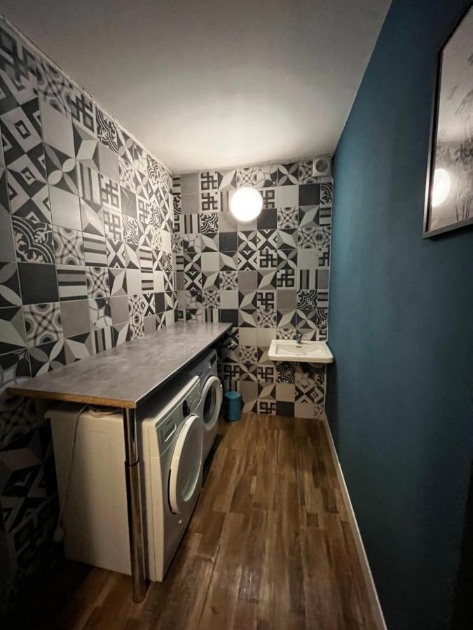 Charmant Studio Proche Centre Ville Et Gare ルルド エクステリア 写真